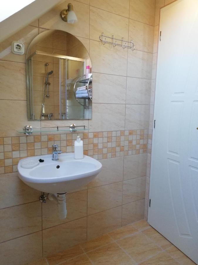 Imola És Andrea Apartmanház Hajdúszoboszló Exterior foto